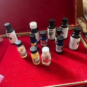 Essential Oils Collection - Black and White Bottles